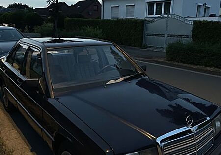 Mercedes-Benz 190 190e