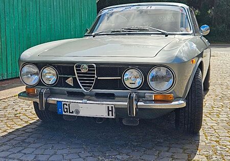 Alfa Romeo GTV