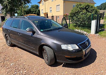 VW Passat Variant Volkswagen 1.9 TDI BlueMotion Variant Bl...