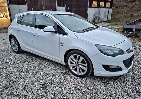 Opel Astra J Lim*1.6 Turbo*Navi*Automatik*Euro 5*