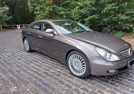 Mercedes-Benz CLS 500 -