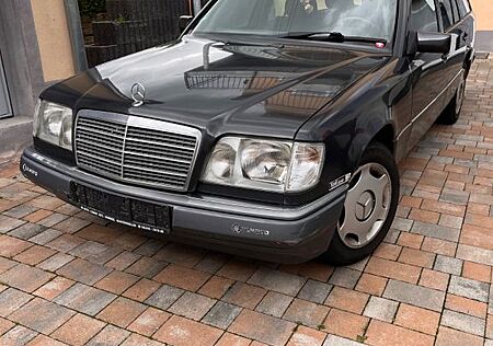 Mercedes-Benz 200