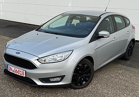 Ford Focus Limousine 1.5 TDCI*SHZ*KLIMA*NAVI*TEMPOMAT