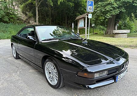 BMW 850Ci / 3.HD / Schwarz UNI / Schiebedach / TOP