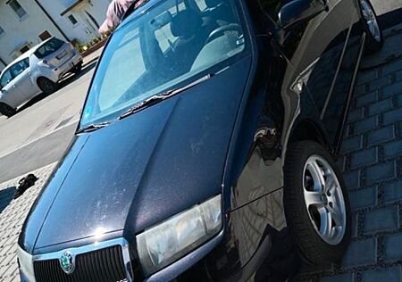 Skoda Fabia Combi 1.4 16V 59 kW Ambiente TÜV neu