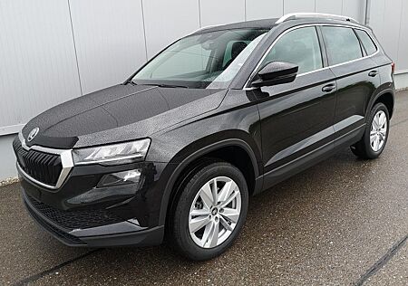Skoda Karoq 1.5 TSI Selection DSG ABT GV5 AHK 17
