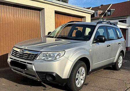 Subaru Forester 2.0X Active Active