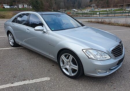 Mercedes-Benz S 600 L -