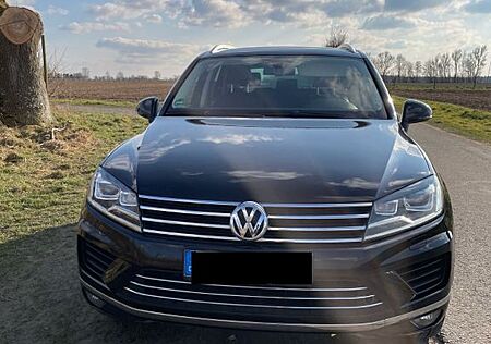 VW Touareg Volkswagen 3.0 V6 TDI SCR Tiptronic BMT BlueMot...