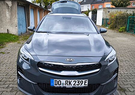 Kia XCeed 1.6 PHEV DCT6|Navi|Tech-Paket|AHK|Gara