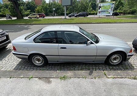 BMW 318iS E36 Coupe