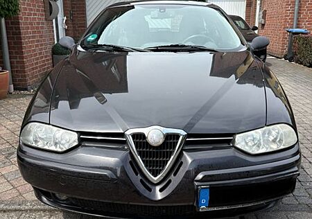 Alfa Romeo 156 2.0 JTS Distinctive Distinctive