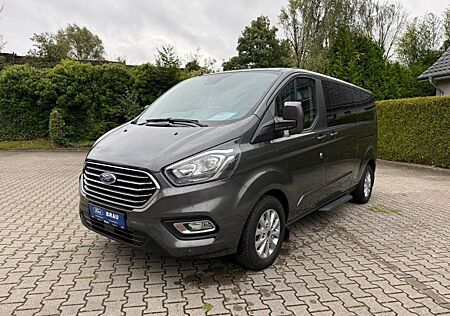Ford Tourneo Custom gebraucht kaufen Ford Tourneo Custom 320 L2H1 VA Autm. Titanium