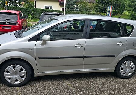 Toyota Corolla Verso 1.8 Luna 7 Sitzer Automatik
