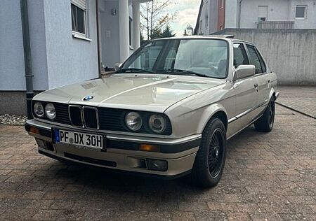 BMW 320i H-Kennzeichen