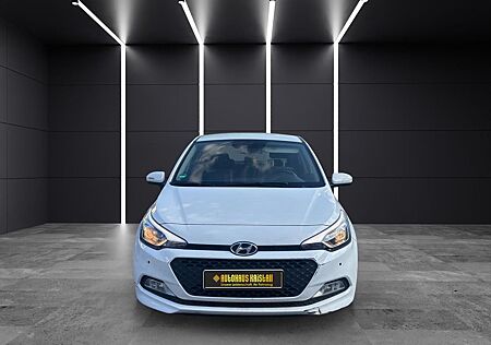 Hyundai i20 Automatik/NAVI/SHZ/KLIMA/uvm