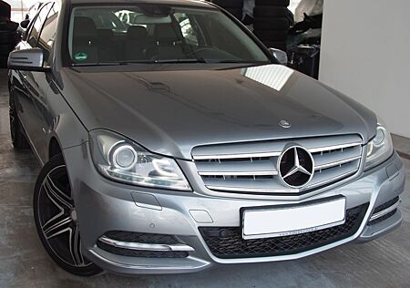 Mercedes-Benz C 300 C300 CDI Aut. Lim. BlueEfficiency 4Matic Navi