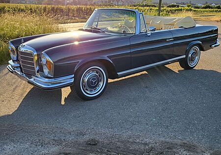 Mercedes-Benz 280 SE Cabrio
