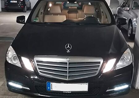 Mercedes-Benz E 250 CDI T BlueEFFICIENCY Autom. - TÜV NEU