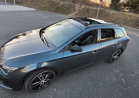 Seat Leon 2.0 TSI CUPRA 300 DSG CUPRA 300 4 Drive