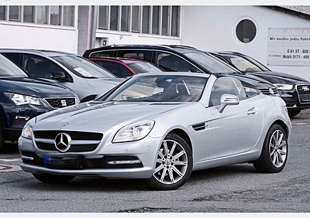 Mercedes-Benz SLK 200 BlueEFFICIENCY -
