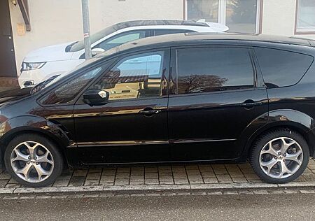 Ford S-Max 2,0 TDCi 103kW DPF Titanium Titanium