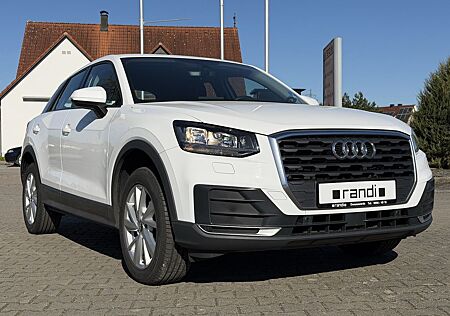 Audi Q2 35 TFSI S-Tronic / Sitzheizung / AKH