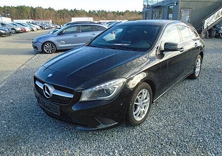 Mercedes-Benz CLA Shooting Brake CLA 200 CDI / d