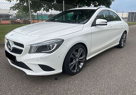 Mercedes-Benz CLA 200 Urban LEDER SITZHEIZUNG 2.Hand !