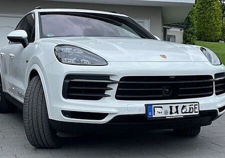 Porsche Cayenne E-Hybrid -