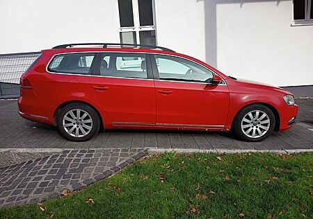 VW Passat Variant Volkswagen 2.0 TDI DSG 4MOT 125kW Navi