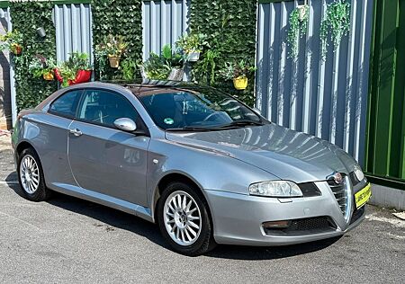 Alfa Romeo GT 2.0 16V JTS Distinctive TÜV NEU LEDER KLIMA