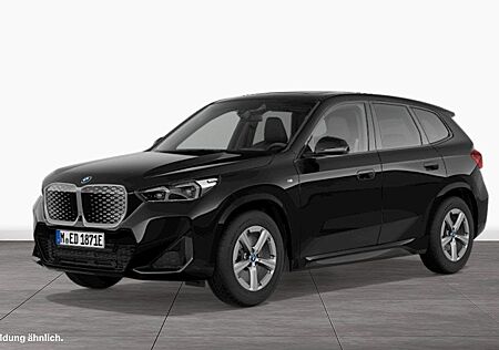 BMW iX1 xDrive30 LiveCockpitProf Head-Up Kamera LED