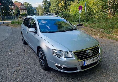VW Passat Variant Volkswagen 2.0 TDI 125kW Comfortline, HU neu