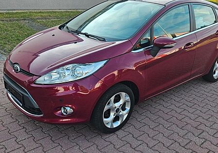 Ford Fiesta 1,25 60kW Ghia TÜV 01.27 Klima