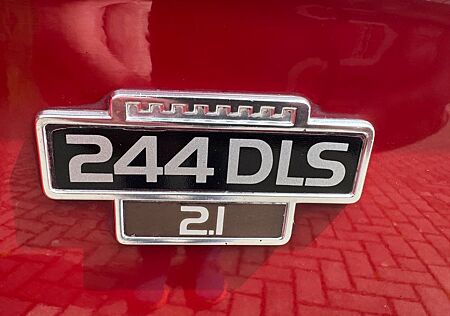 Volvo 244 DLS/ DDR/1. Hand/ Scheckheft/orig.Lack