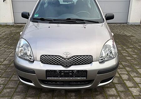 Toyota Yaris 1.0 -