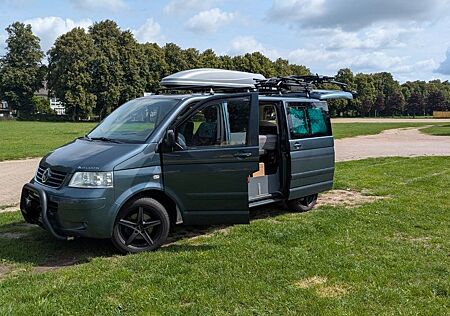 VW T5 Multivan Volkswagen ATLANTIS 2.5/5 Zyl. flex. Camperumba