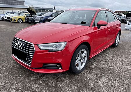 Audi A3 SB 40 e-tron sport ACC VIRTUAL LED R-KAM NAVI