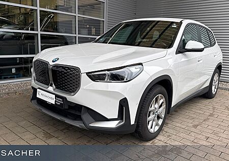 BMW iX1 XDRIVE30 NaviPro HUD AHK 360° adLED