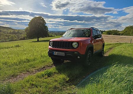 Jeep Renegade 2.0 MultiJet 125kW Trailhawk Allrad...