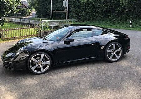 Porsche 992 Carrera Coupé Carrera