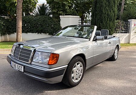 Mercedes-Benz 300 CE-24