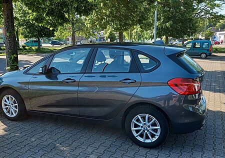 BMW 2er 220 Active Tourer 220i Steptronic DCT Advant...