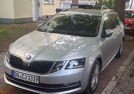 Skoda Octavia 2.0 TDI DSG - Leder - CarPlay
