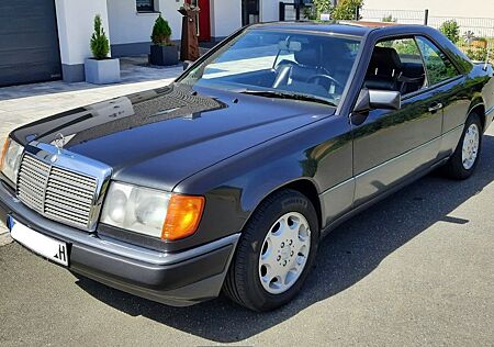 Mercedes-Benz 300 300CE H-Zulassung Zustand 2 Coupé