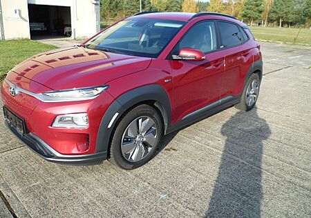 Hyundai Kona ELEKTRO 150kW -204 PS große Batterie 64kwh