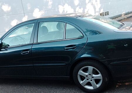 Mercedes-Benz E 200 CDI CLASSIC Classic
