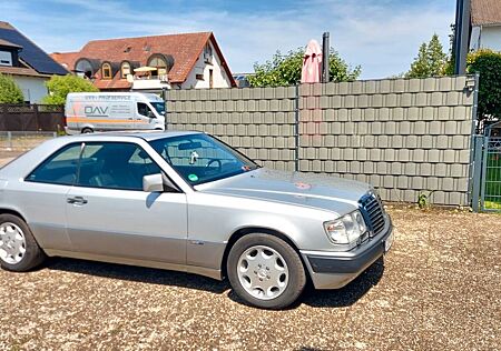 Mercedes-Benz 320 CE