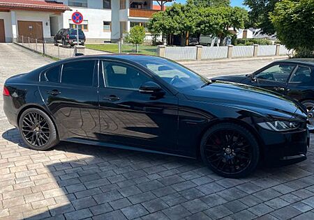 Jaguar XE S Automatik S